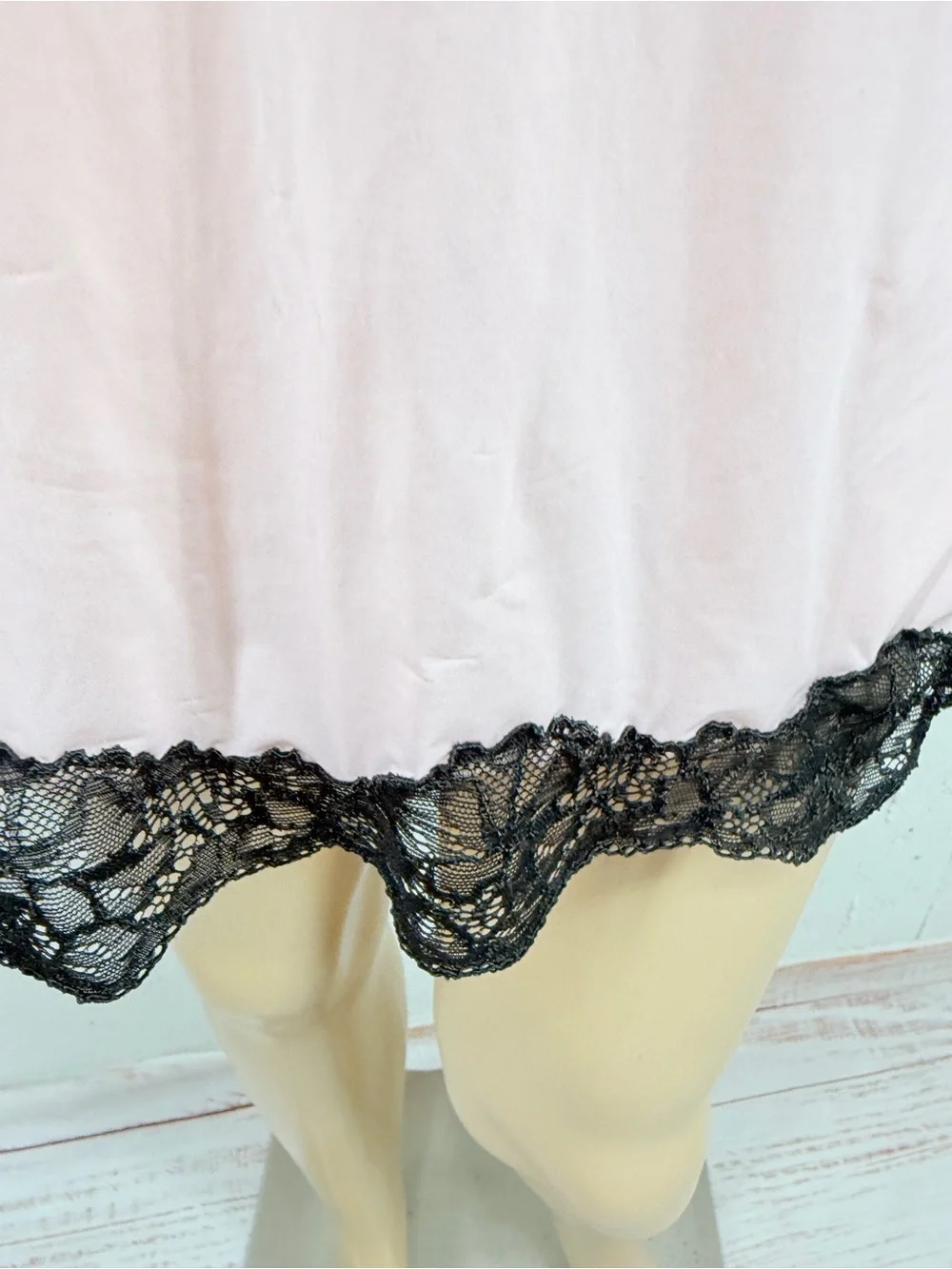Victoria’s Secret size 34D Pink Black Lace Trim Push Up Bra Nighty Slip Dress